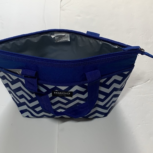 Igloo Insulated Collapsible Cooler Bag  9-Can Capacity NWT - Picture 8 of 11